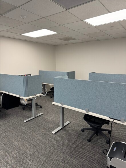 More Photos Of 100 Peachtree St NW, Atlanta Office For Lease