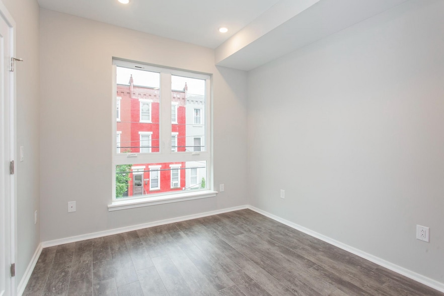 More Photos Of 2010 N 8th St, Philadelphia Apartments For Sale