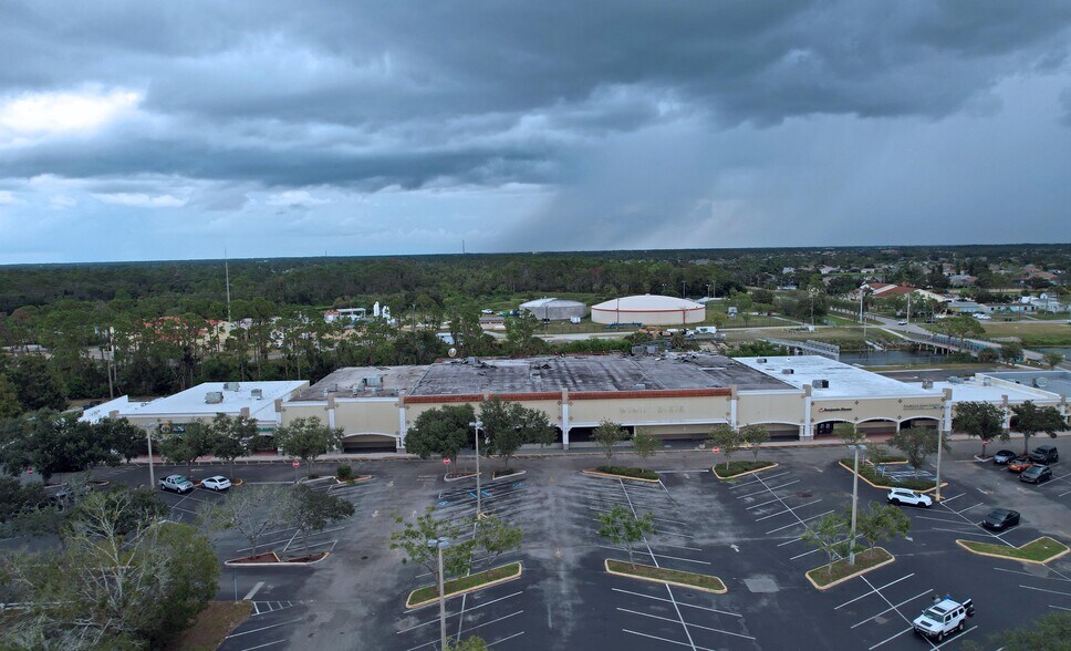 More Photos Of 14251-14295 Tamiami Trl, North Port General Retail For Lease