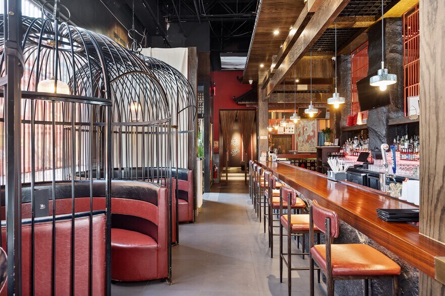 More Photos Of 45 Carmans Rd, Massapequa Restaurant For Sale