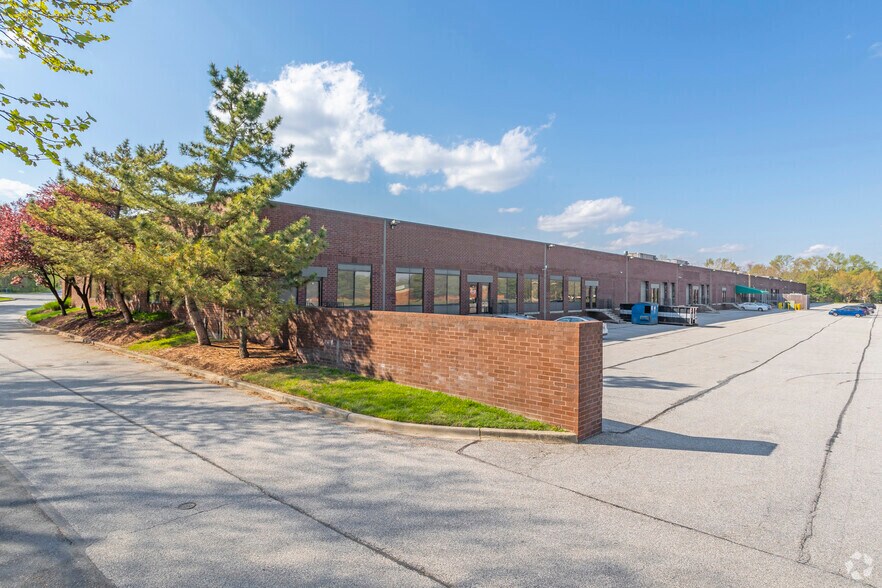 More Photos Of 910 Cromwell Park Dr, Glen Burnie Unknown For Lease