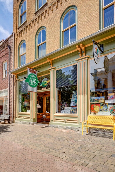 More Photos Of 109 E Main St, Jonesborough Storefront For Sale