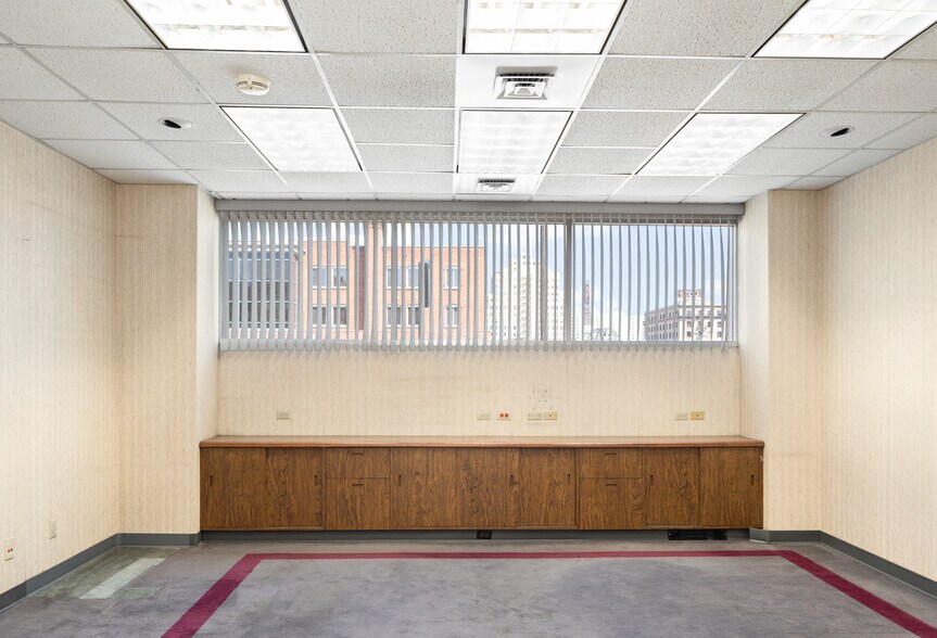 More Photos Of 417-425 W 2nd Ave, Spokane Medical For Lease