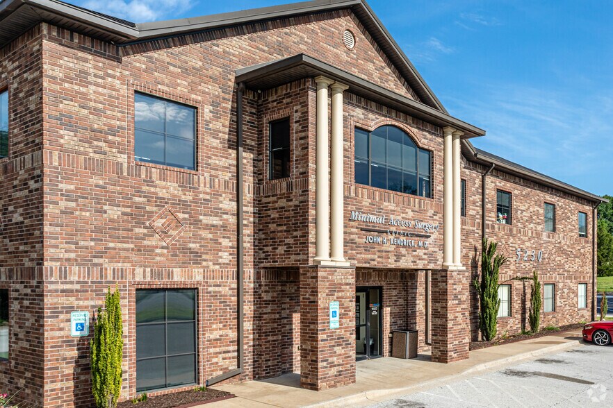 More Photos Of 5230 Willow Creek Dr, Springdale Medical For Lease