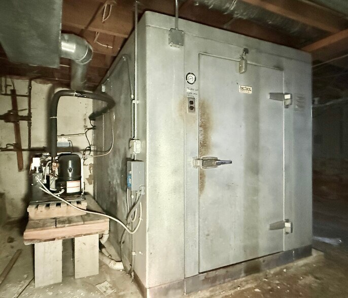 More Photos Of 55 Chestnut St, Elmer Convenience Store For Sale