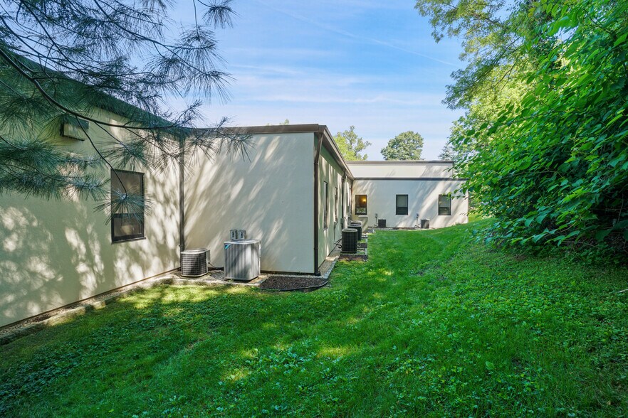 More Photos Of 310 N Highland Ave, Ossining Medical For Lease
