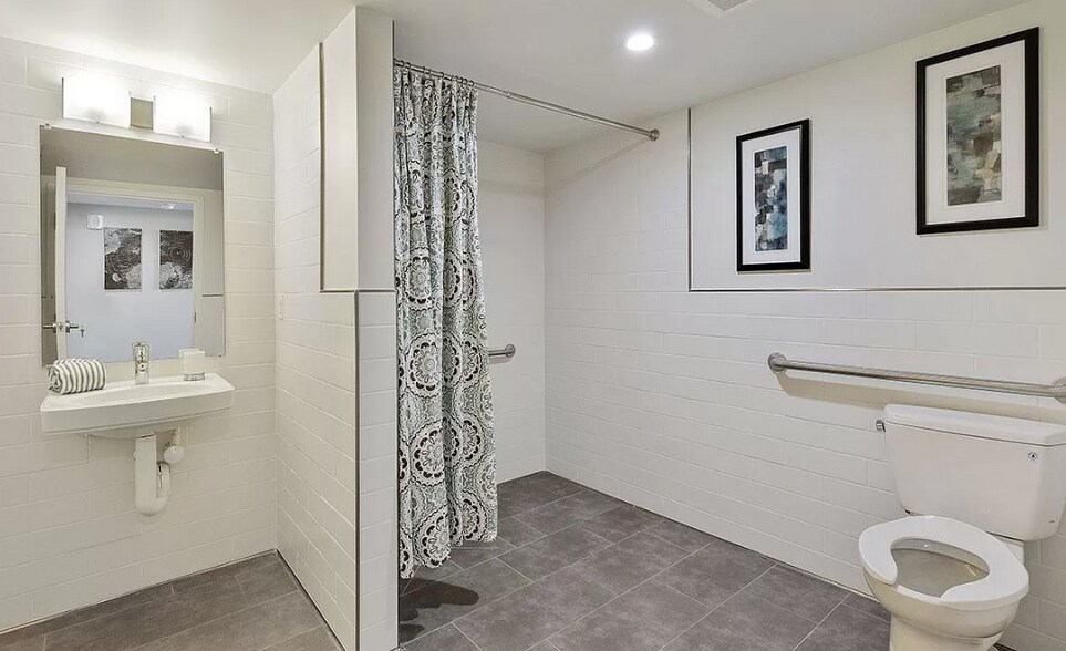 More Photos Of 1244 2nd Ave, Oakland Apartments For Sale