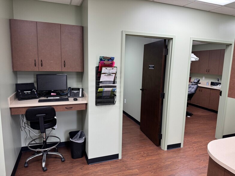 More Photos Of 10965 Winds Crossing Dr, Charlotte Medical For Sale