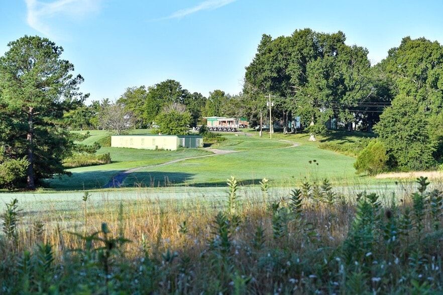 More Photos Of 36 Wedgewood Dr, Farmville Golf Course Driving Range For Sale