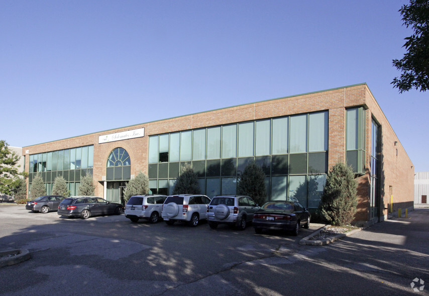 Primary Photo Of 142 Edilcan Dr, Vaughan Manufacturing For Lease