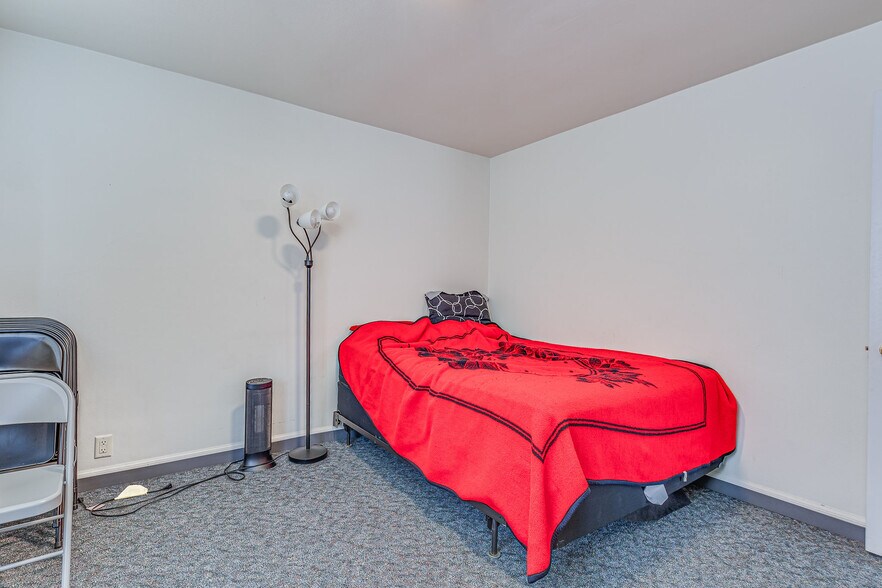 More Photos Of 831 Michigan Ave, Sheboygan Skilled Nursing Facility For Sale