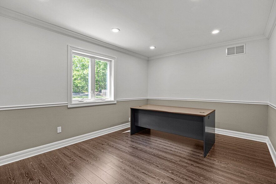More Photos Of 352 Monmouth Rd, Millstone Township Office For Lease