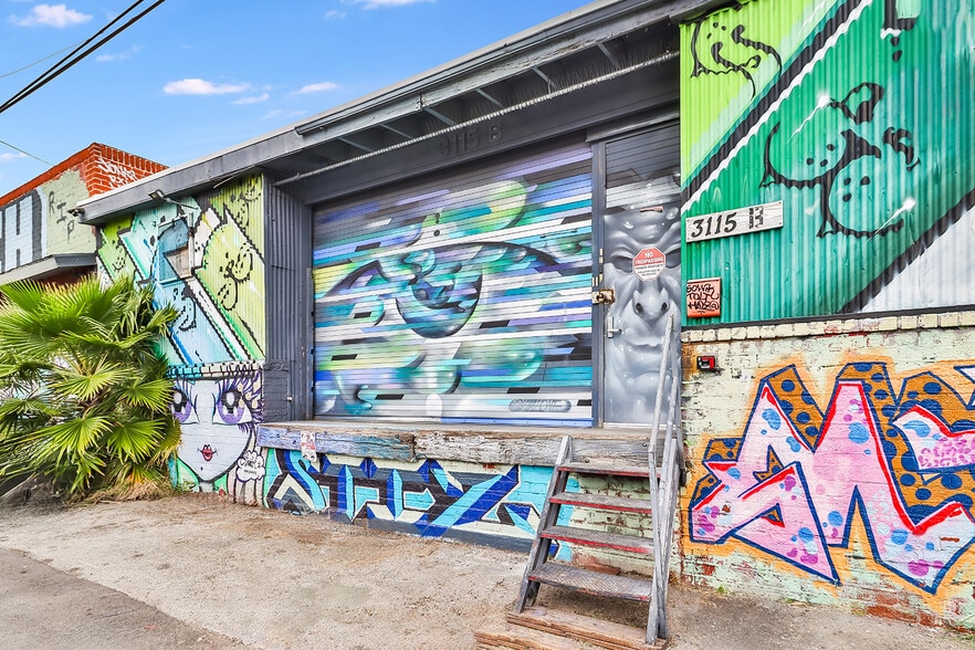 Primary Photo Of 3113-3115 E 11th St, Los Angeles Manufacturing For Lease