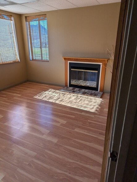 More Photos Of 27820 Dorris Dr, Carmel General Retail For Sale