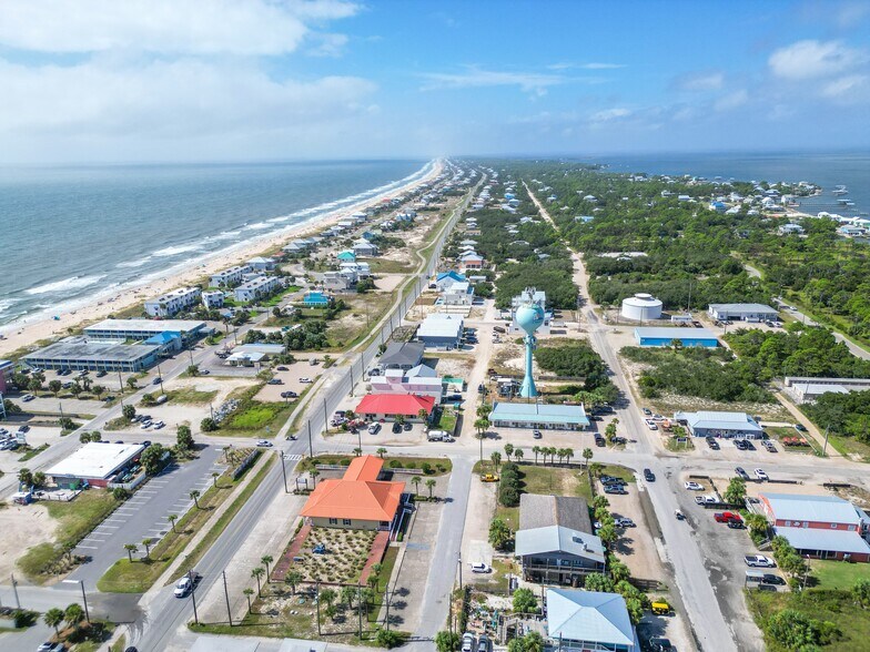 More Photos Of 36 W Pine Ave, Eastpoint Restaurant For Sale