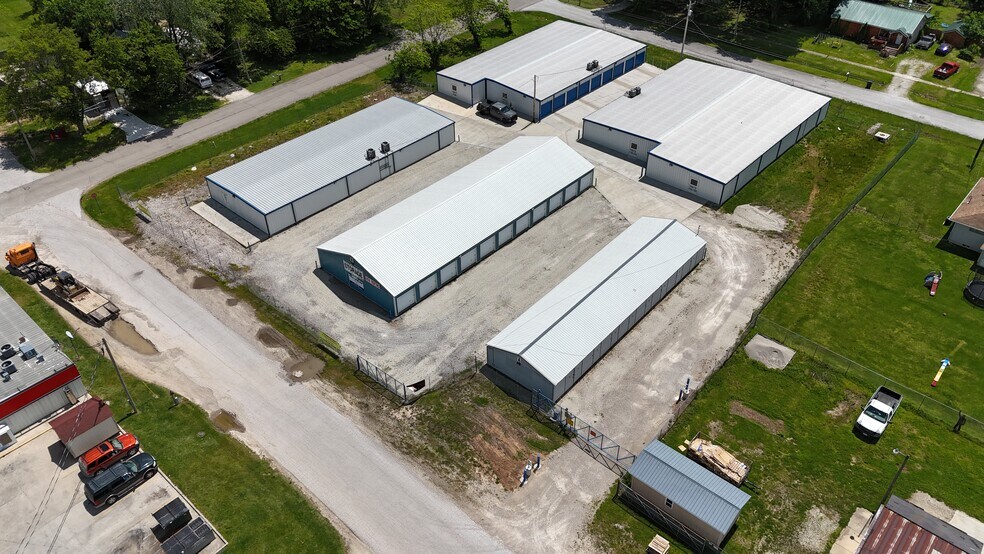 More Photos Of 1061 Banning st, Marshfield Self Storage For Sale