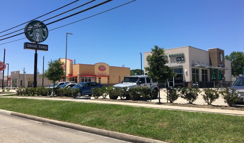 More Photos Of 8035 Spencer Hwy, Deer Park General Retail For Sale