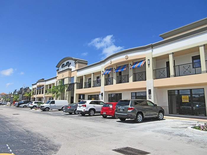 More Photos Of 3200-3400 N Federal Hwy, Boca Raton Office For Lease