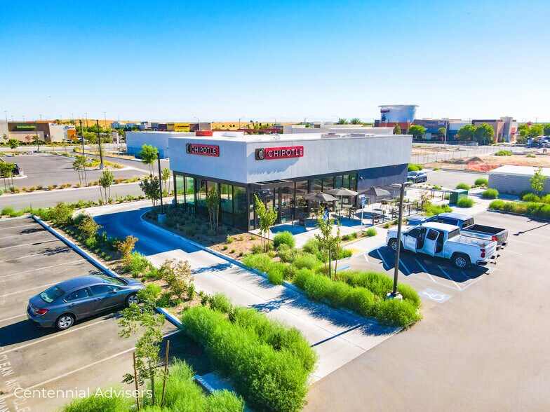 More Photos Of 503 Woollomes Ave, Delano Fast Food For Sale