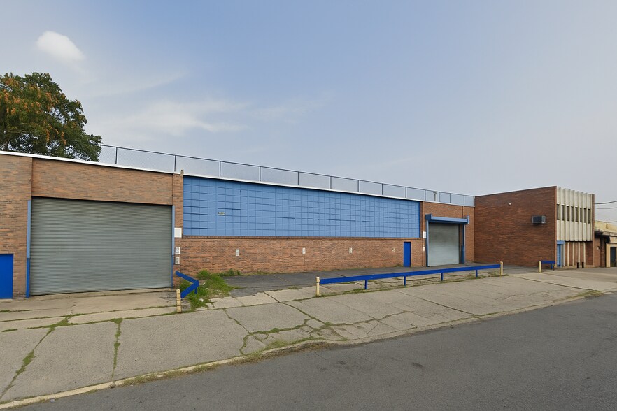 More Photos Of 443 E 100th St, Brooklyn Manufacturing For Sale