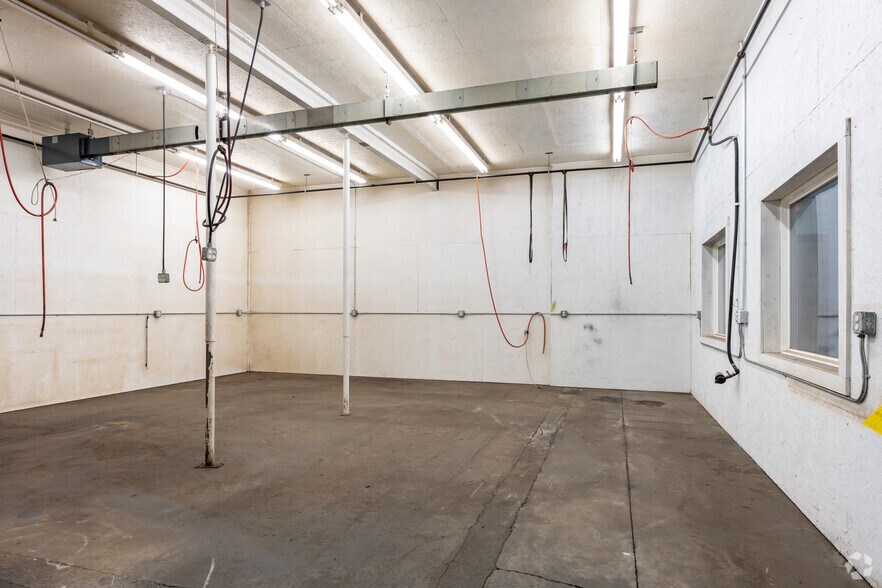 More Photos Of 651 Columbus Ave, West Branch Warehouse For Lease