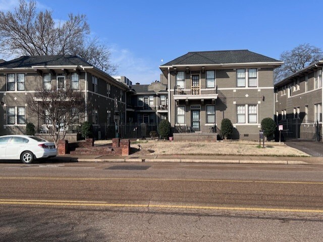 More Photos Of 31 S McLean Blvd, Memphis Apartments For Sale