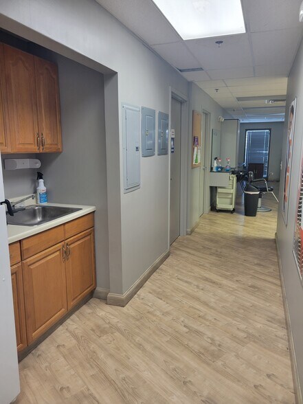 More Photos Of 361 S Frontage Rd, Burr Ridge Medical For Lease