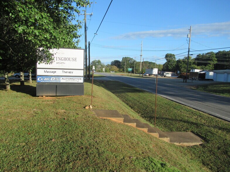 More Photos Of 1704 Gastonia Hwy, Lincolnton Office For Lease