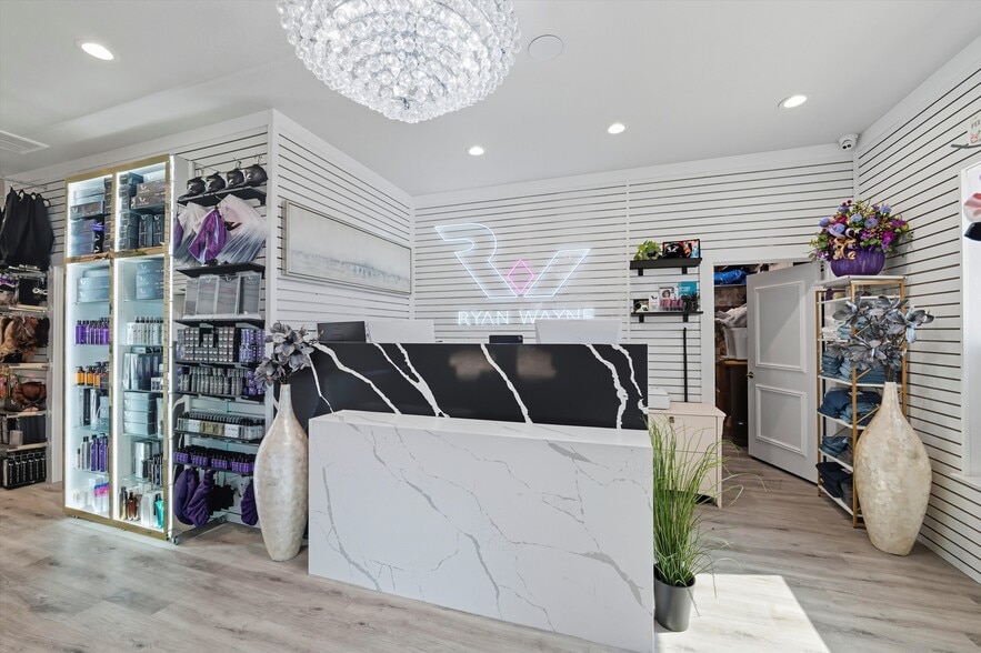 More Photos Of 450 W Harwood Rd, Hurst Freestanding For Sale