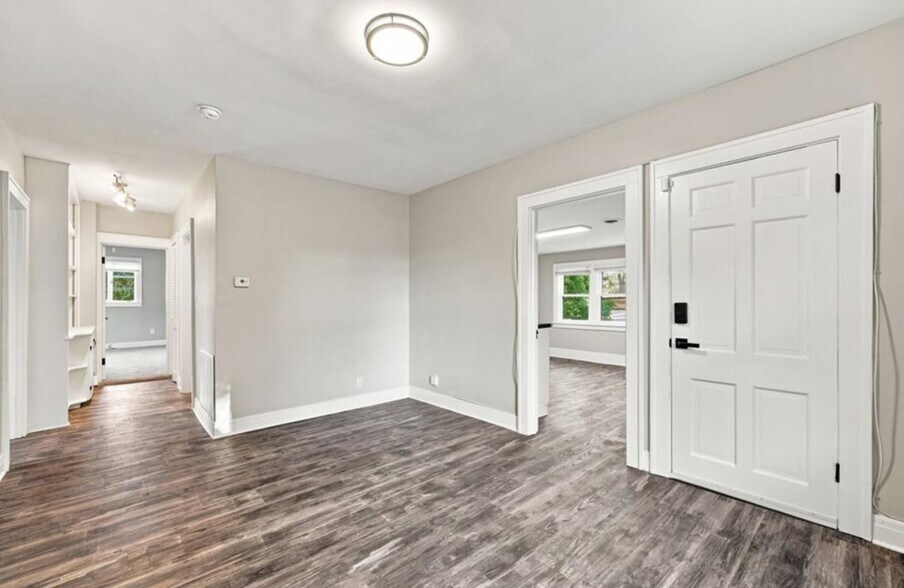 More Photos Of 3457 Clinton St, West Seneca Office Residential For Sale