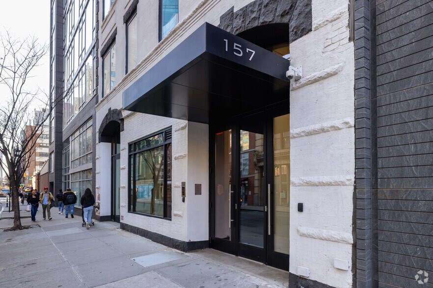 More Photos Of 157 W 18th St, New York Office For Lease