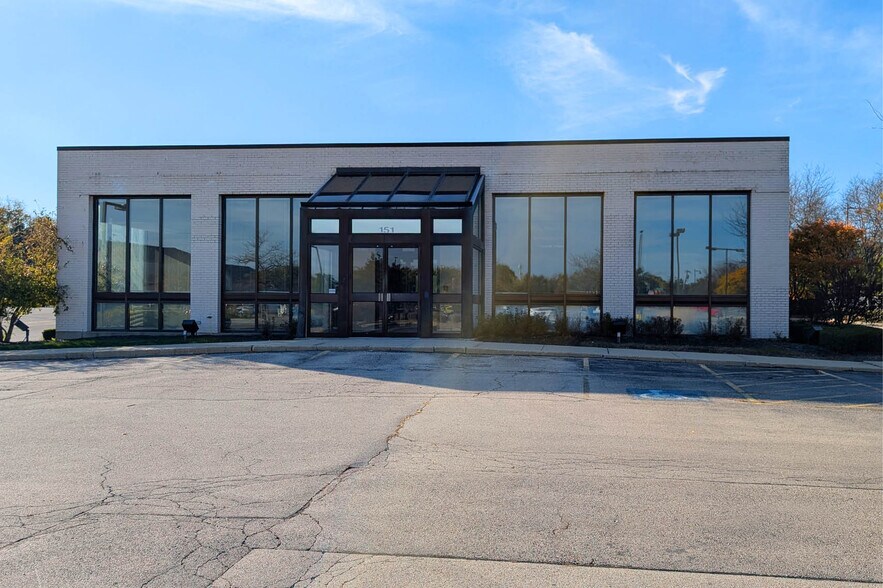 More Photos Of 151 E Irving Park Rd, Streamwood Bank For Lease