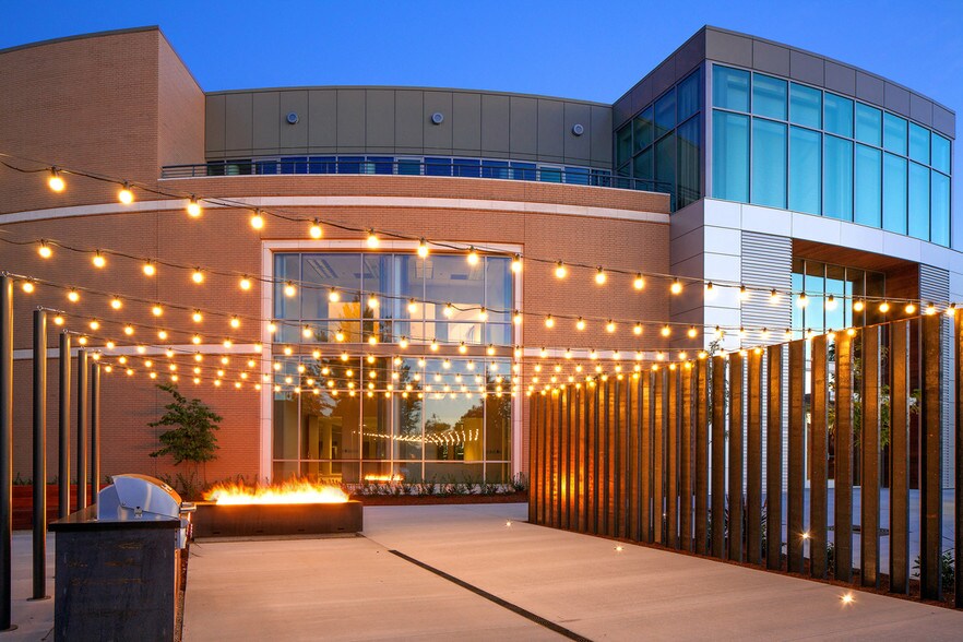 More Photos Of 5505 NE Moore Ct, Hillsboro Office For Sale