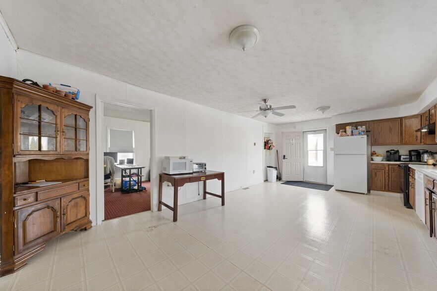 More Photos Of 1530 Cleveland Rd, Sandusky Hotel For Sale