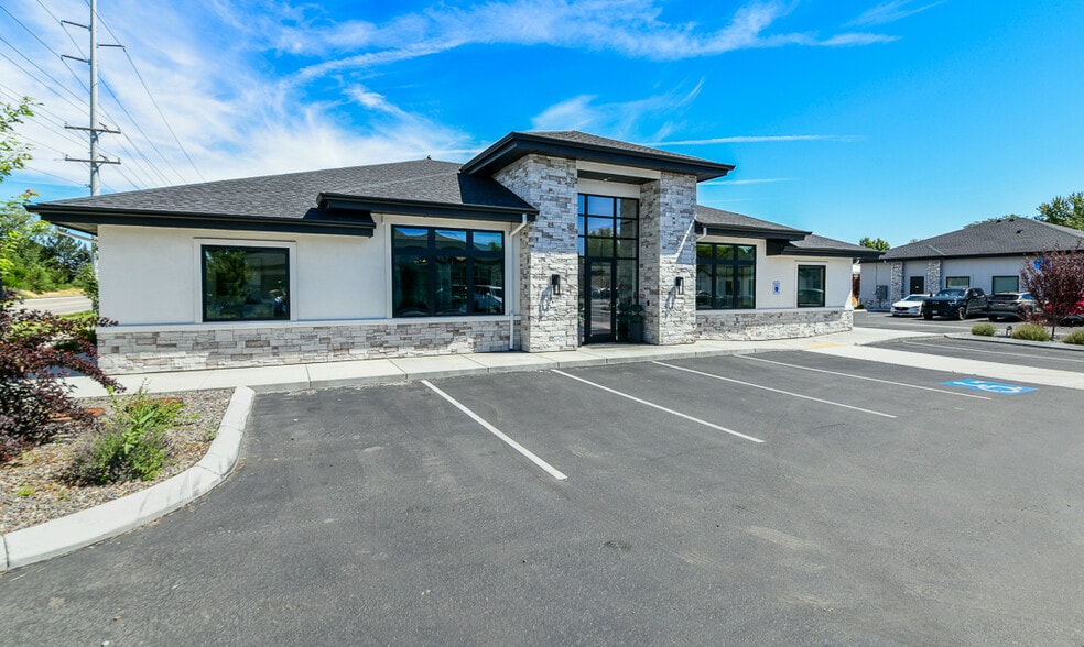 More Photos Of 3169 W Belltower Dr, Meridian Office For Sale