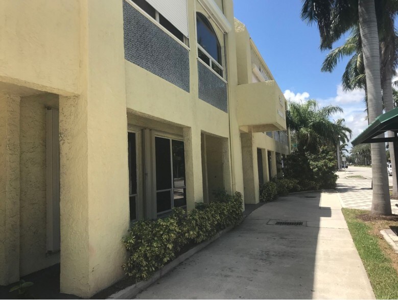 More Photos Of 1500 E Hillsboro Blvd, Deerfield Beach Medical For Sale