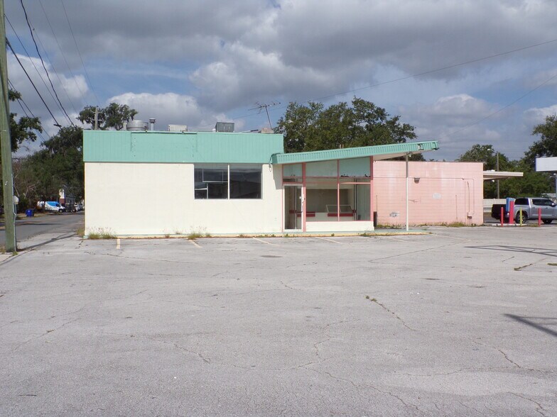 More Photos Of 339 Bartow Rd, Lakeland Freestanding For Sale