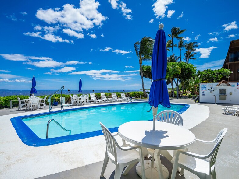 More Photos Of 1300 Kamehameha V Hwy, Kaunakakai Hotel For Sale