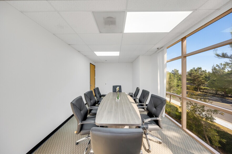 More Photos Of 67 Peters Canyon Rd, Irvine Business Park For Sale