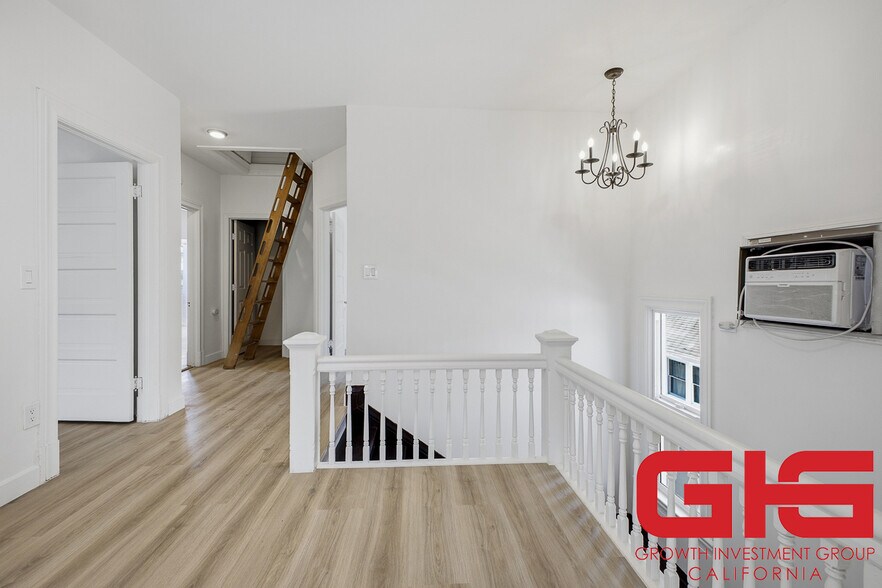 More Photos Of , Pasadena Multifamily For Sale
