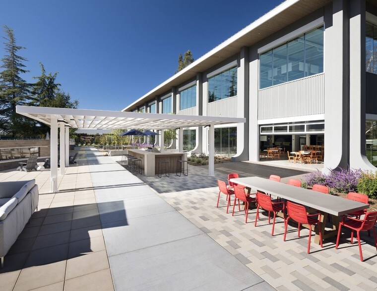 More Photos Of 3400 Central Expy, Santa Clara Research And Development For Lease