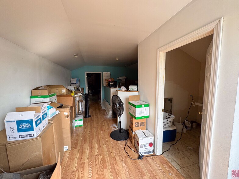 More Photos Of 1320 E Main St, Meriden Restaurant For Sale