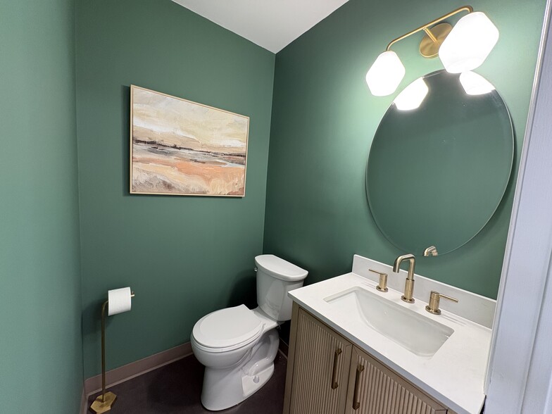 More Photos Of 1 Bethany Rd, Hazlet Office For Sale