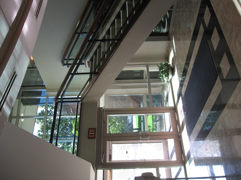 More Photos Of 16640 Chesterfield Grove Rd, Chesterfield Coworking Space