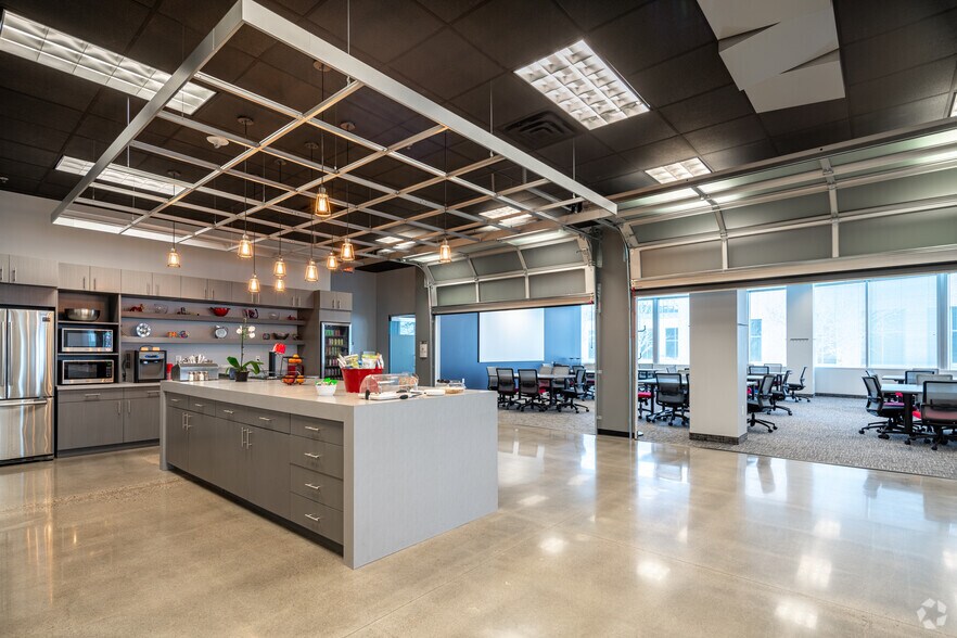 Photo of 9th Floor Ste 