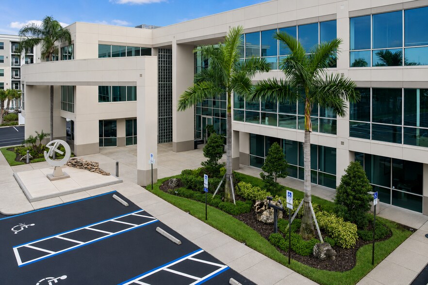 More Photos Of 2963 Gulf To Bay Blvd, Clearwater Office For Lease