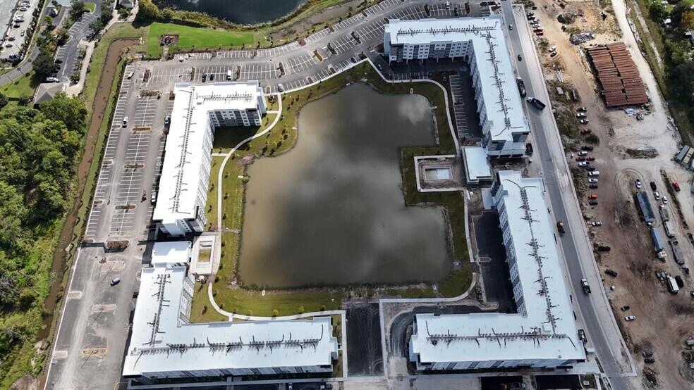 More Photos Of 2531 W Oak Ridge Rd, Orlando Apartments For Lease