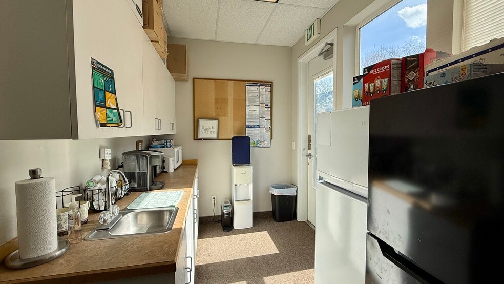 More Photos Of 4481 N Dresden Pl, Garden City Office For Sale