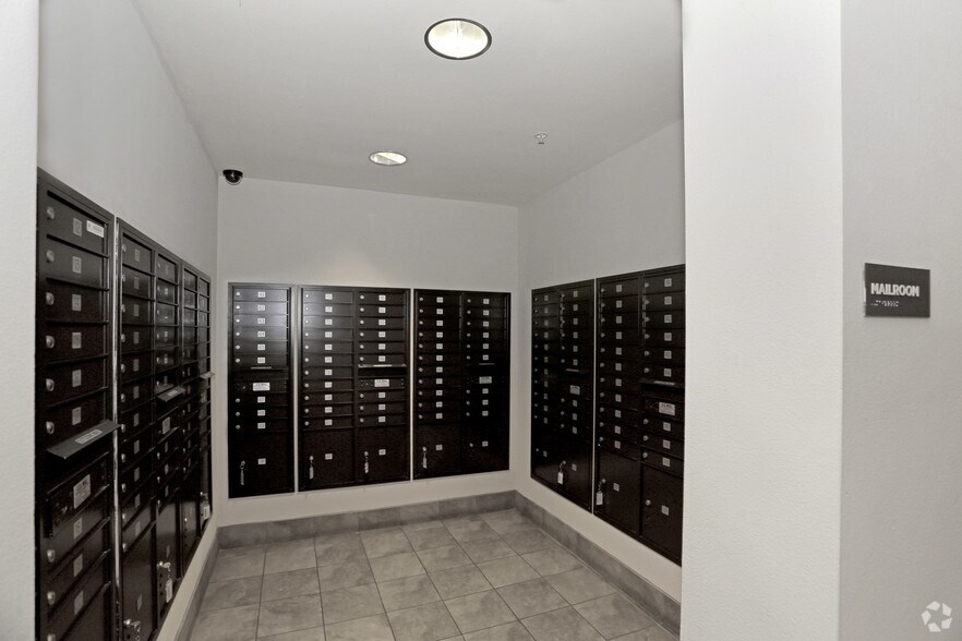 More Photos Of 700 S Myrtle Ave, Monrovia Apartments For Lease