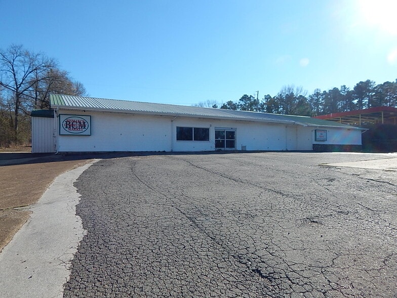 More Photos Of 6454 Highway 7, Bismarck Supermarket For Sale